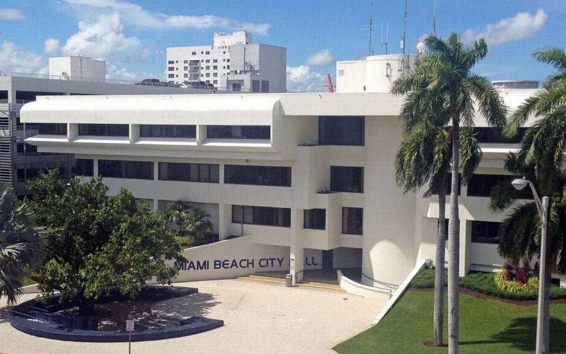 MiamiBeachCityHall (1)